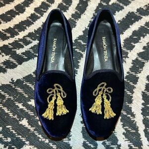 Blue Velvet Smoking Loafers Ramon Tenza women’s size 6